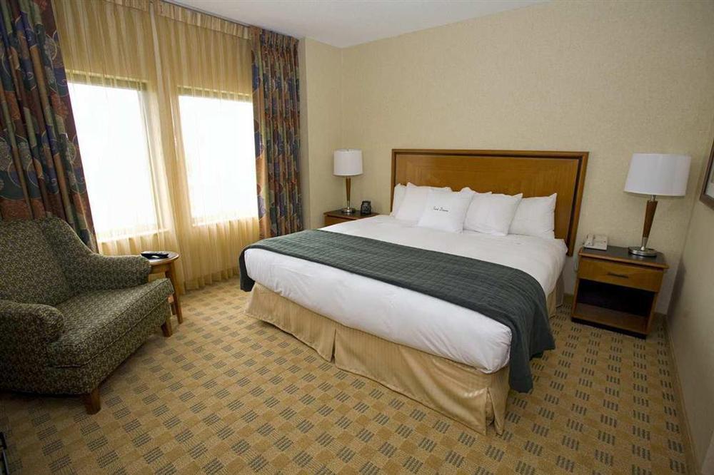 Doubletree Suites By Hilton Hotel & Conference Center Chicago-דאונרס גרוב חדר תמונה